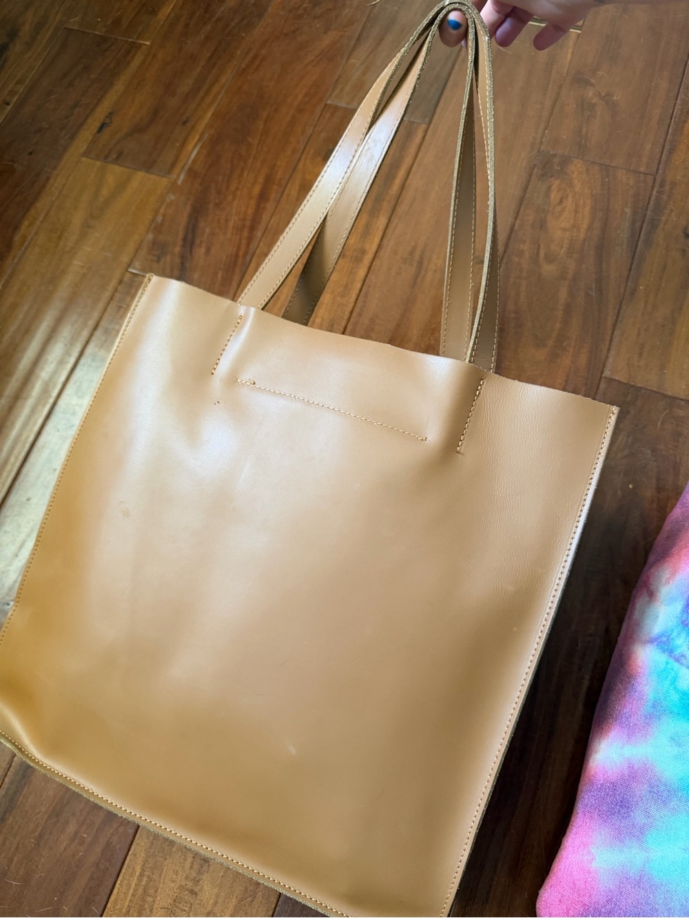 Classic Tan Leather Tote Bag – Minimal Everyday Carry